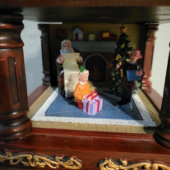 Vintage Style Christmas Rotary Phone Decor - Picture 8 of 12